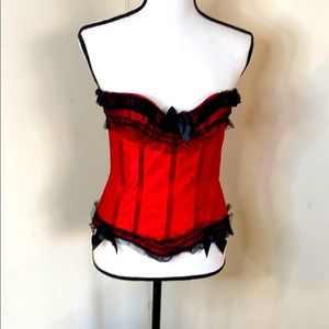 RED AND BLACK LACE CORSET